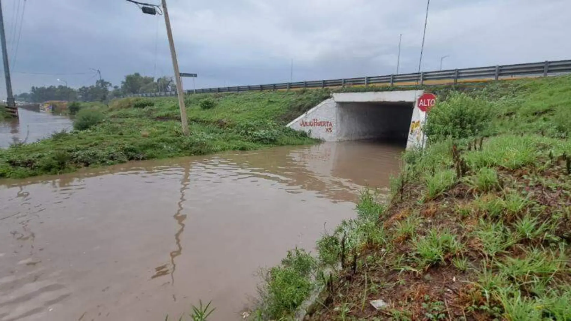 Edil de Coronango no puede con las inundaciones, lejos está la promesa de abatir esta problemática